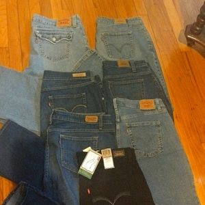 Lot of Plus Size Levi's Jeans sz 16 & 18